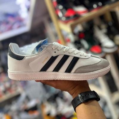 CHAUSSURES