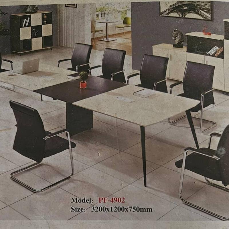 Table de réunion