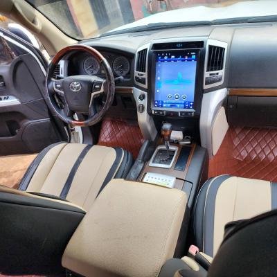 Land Cruiser V6