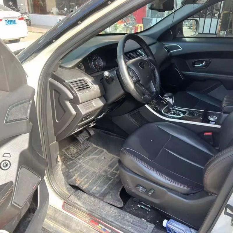 LAND WIND X7 - SUV